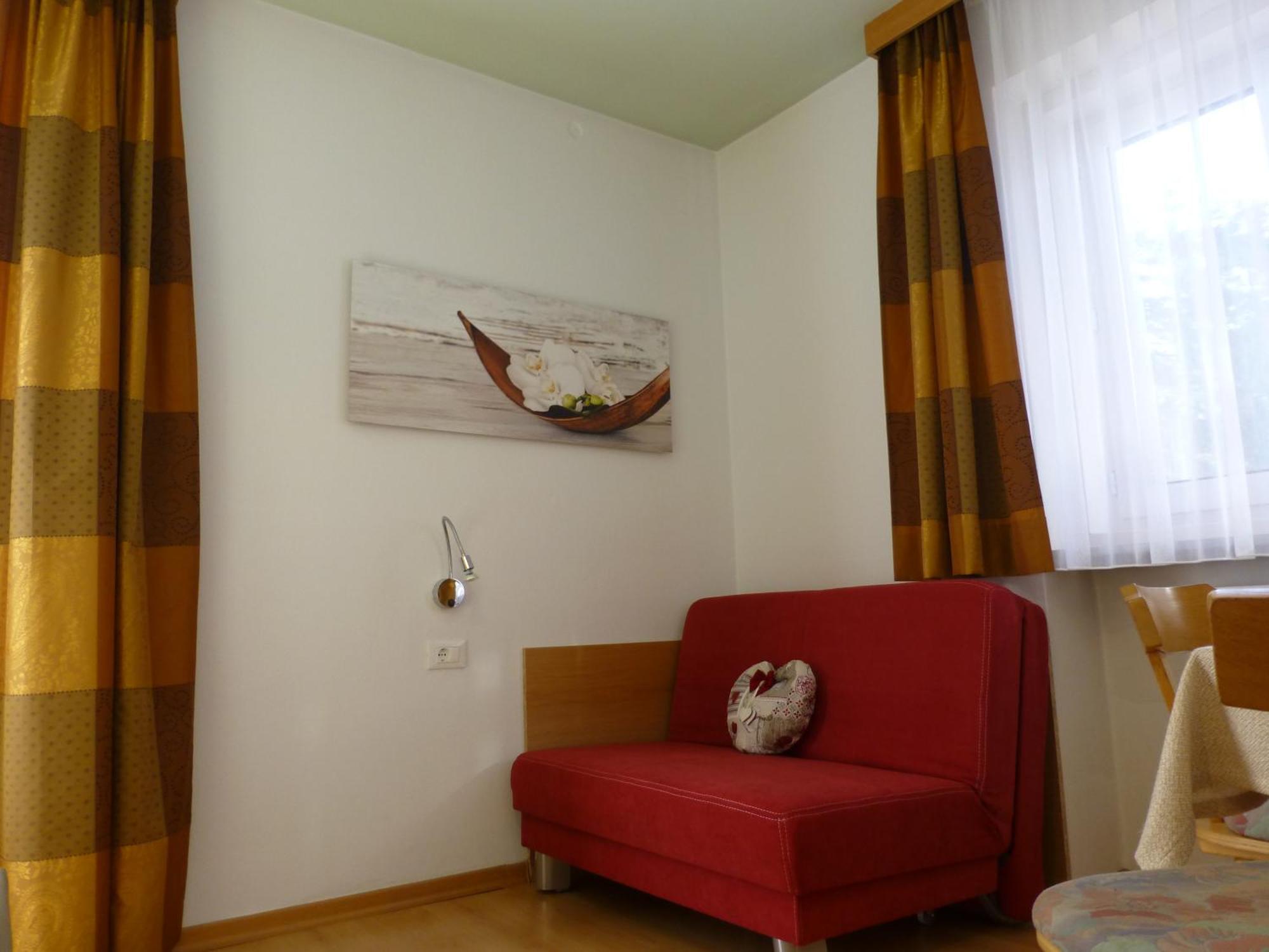 Bed and Breakfast Garni Helfer Доббиако Экстерьер фото